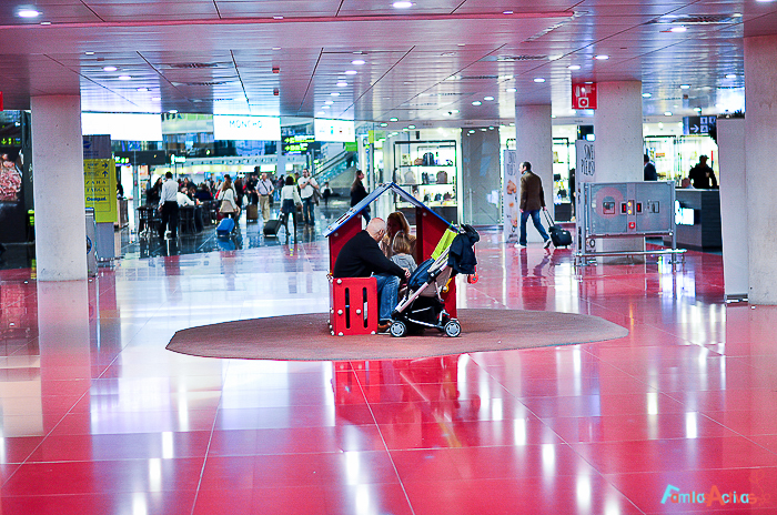 Viajar en familia_El aeropuerto de Barcelona_Familias Activas-11