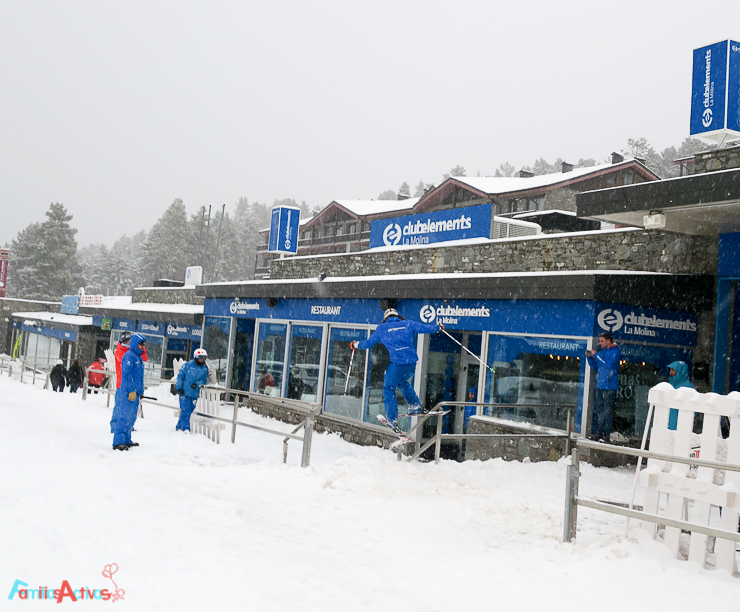 esquiar-en-la-molina-actividades-para-familias-clubelements-cursos-de-esqui-para-ninos-14