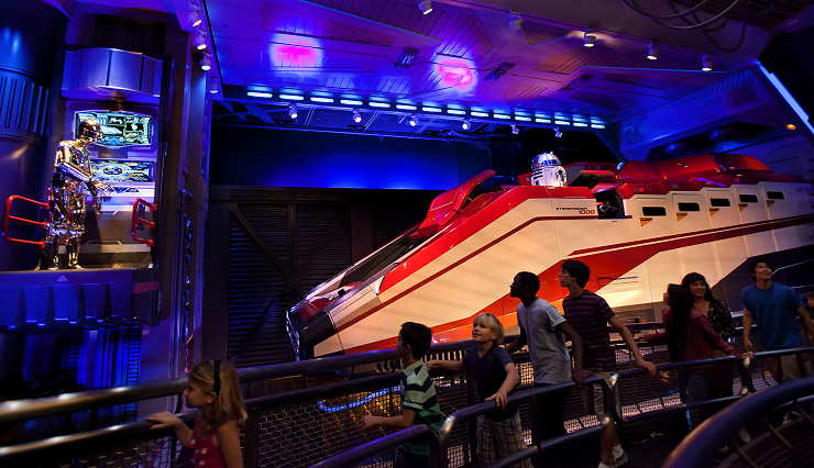 "Star Tours" es una de las atracciones más populares de Tomorrowland.
