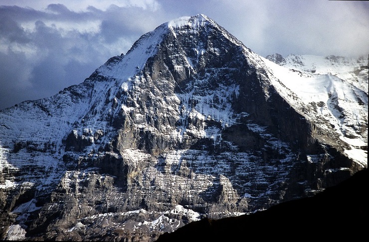montaña-eiger-suiza-alpes